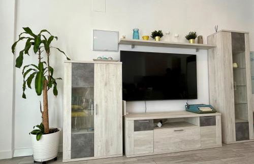 Apartamento nuevo, 2 dormitorios, patio y garaje - Photo 12