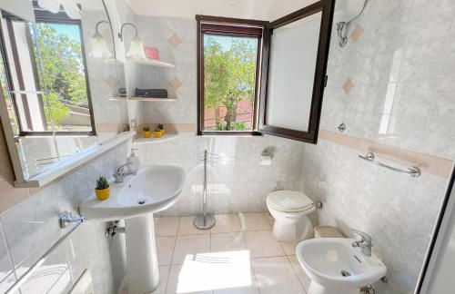 [COSTA REI] *500 metri dal mare* Free Parking/Wifi - Photo 10