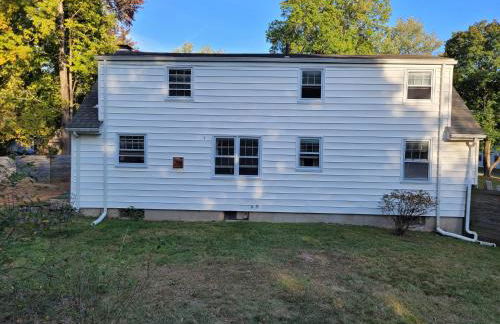 East Granby with AC and WiFi 3 minute to Bradley - Foto 50