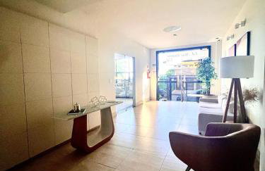 Apartamento com terraço privativo e vista mar - Foto 13