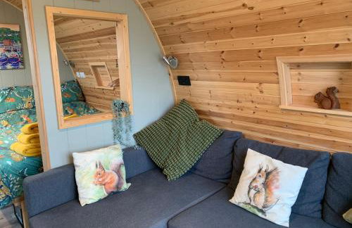 Red Squirrel Pod with Hot Tub - Foto 17