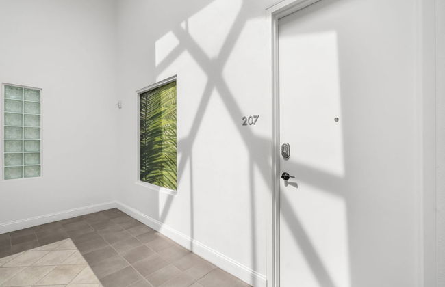 NEW Rumba Roost Upscale Ybor Studio On 7th Ave - Foto 15