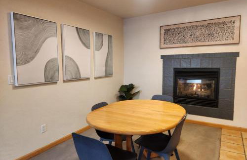 Cozy Home with Sauna 5 bedrooms 3 bathrooms Sleeps 12 - Foto 9