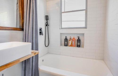 2BR Apt 8 min to Integris Monthly 15 Off #N3 - Foto 18