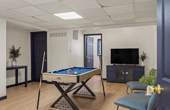 For Lake Sake by Avantstay Lakefront + Hot Tub + View - Photo 31