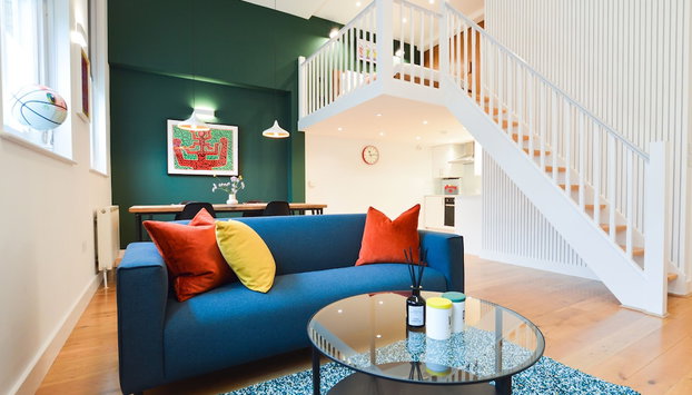 Spacious West Hampstead Apartment with mezzanine bedroom by Concept Apartments - Foto 2, Imagen principal