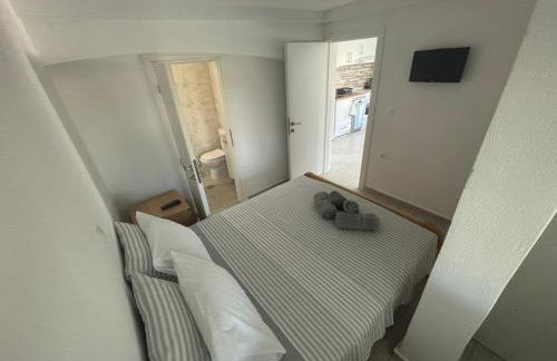 Sapphire Apartment , Beachfront Family Apartment for 4 with Private Garden, 1-Minute Walk to the Beach - Foto 17