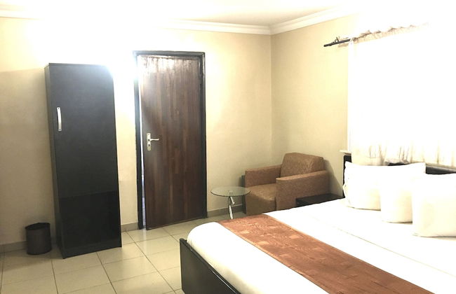 E-Apartments - Photo 4