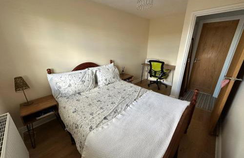 Atworth Haven: 4-Bed Home with Garden - Foto 16