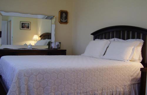 Water view brand new Apartment, short stroll to beach, peaceful! - Foto 14