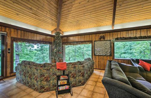Pine Lodge Cabin on 450 Acres in Ozark Mountains - Foto 4