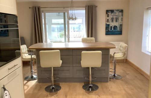 Cambria, a modern 3 bedroom house - Photo 2