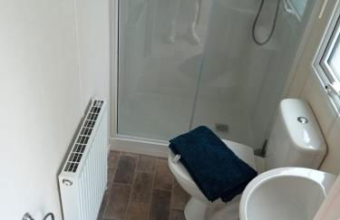 New 2 bed holiday home with decking in Rockley Park Dorset near the sea - Photo 16