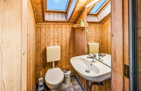 Amazing Apartment In Rechlin With Sauna - Photo 13