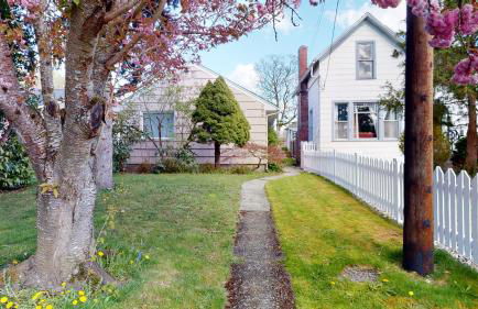 Hazel's Hideaway apt in walkable historic area - Foto 26