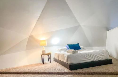 Bell Circle Eccentric Geodesic Dome-Home - Foto 39