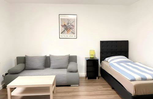 near Düsseldorf Messe and Airport, two Bedrooms, Parking, Kitchen and Garden - Foto 4