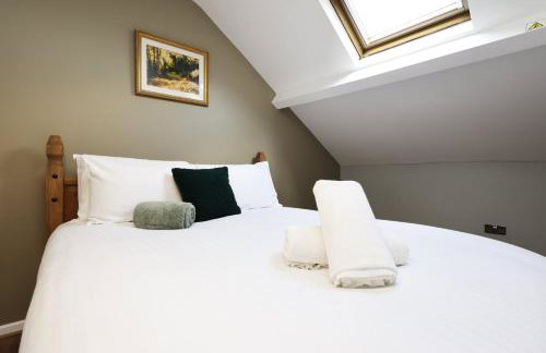 Modern Comfort 4 Bedrooms and Great Location - Foto 53