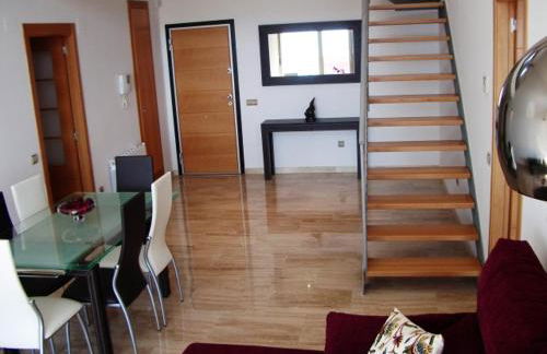 LUJOSO ATICO-DUPLEX FRENTE AL MAR - Photo 20