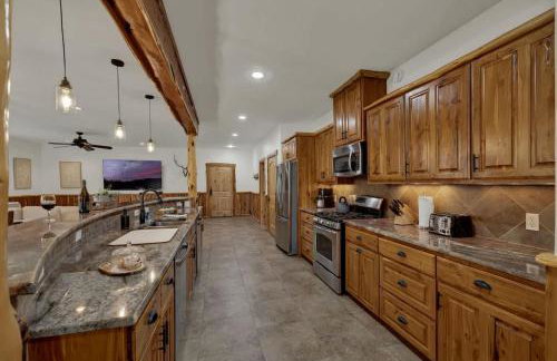 Oakridge Ranch: Pool + Hot-tub, Pickleball Court, Whiskey & Wine Room - Foto 58