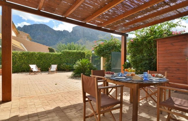 Luxurious Sea Front Villa in Mallorca - Photo 14