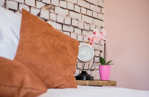 Industrie Stil Apartment unweit vom See - Foto 1