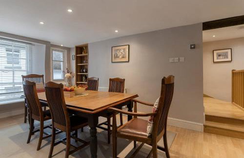 Gallery Lodge Holiday Home - Short Stays UK - Photo 11