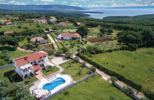 Four-Bedroom Holiday Home With Sea View In Krnica - Foto 1