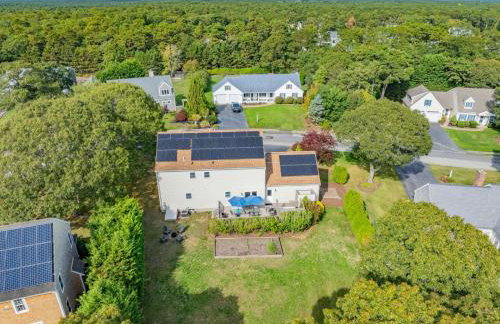 Charming Harwich Home—Relax Explore Cape Cod - Photo 47