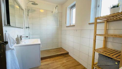 Dill Apartments Pleinfeld Pacellistraße - Foto 5, towels, Shower