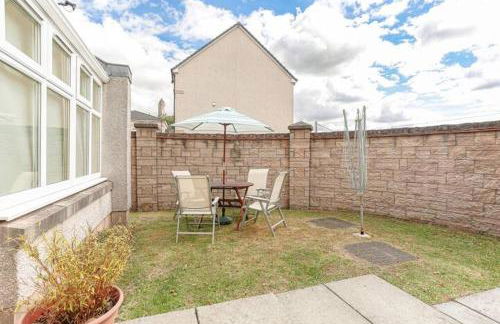 4 Bedroom Townhouse In Stirling - Photo 25