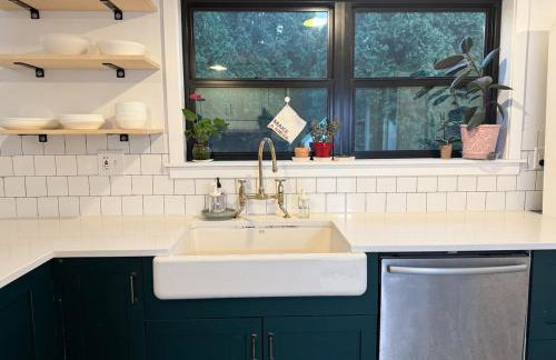 Recently Renovated 1924 DUTCH in Royal Oak - Foto 19