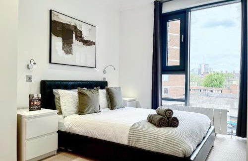 Sleek 3-bedroom flat with Balcony, Lift access, FREE WiFi in Southwark, Borough near The Shard by NourNest Apartments - Foto 5