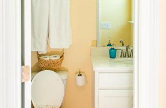 Walk Downtown, Private Parking, Short Drive to Beach & NAS - Foto 30