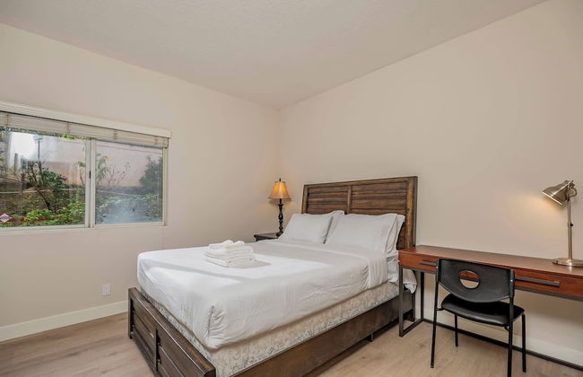 Newly Remodeled Suburban House - Foto 11