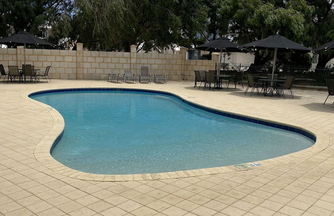 Seaview Apartment - Photo 6