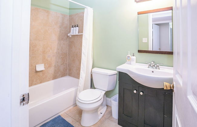 Cozy 3 Bedroom/Great Location - Foto 20