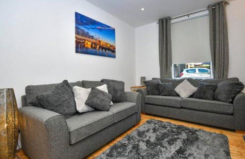 Tilly's Lookout - 3 bed/ 2 bathroom sea views - Foto 9