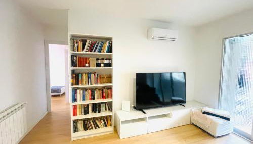 Alojamiento Entero Junto Ifema y Aeropuerto - Foto 4