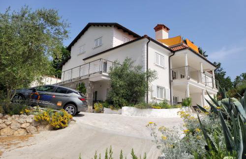 Apartments Chiara mit Meerblick und Pool und Jacuzzi - Foto 23