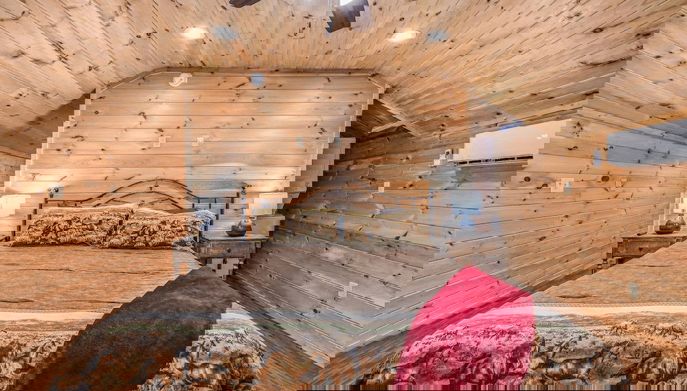 Double L Ranch 1 Bedroom Farmhouse by RedAwning - Foto 1, Habitación