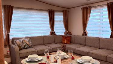 Hot tub retreat, at Tattersall Lakes caravan - Foto 3