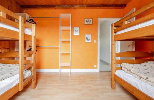 Maison conviviale avec cheminée à Hauts-de-Bienne - Foto 15