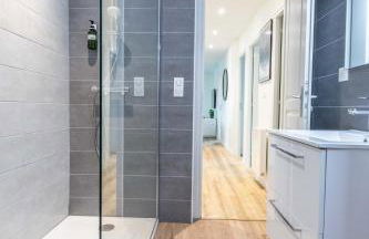 New F5 Neuf Cosy Lumineux proche siége Michelin - Foto 26