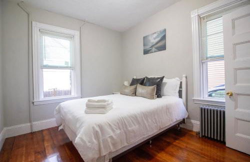 2 bedroom condo close to Boston and Cambridge with free parkings - Foto 9