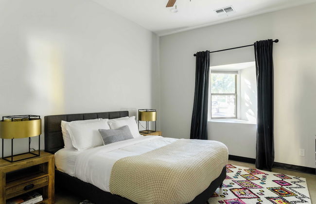 Luna by Avantstay Industrial Artist's Loft in Old Town w/ Billiards - Foto 23