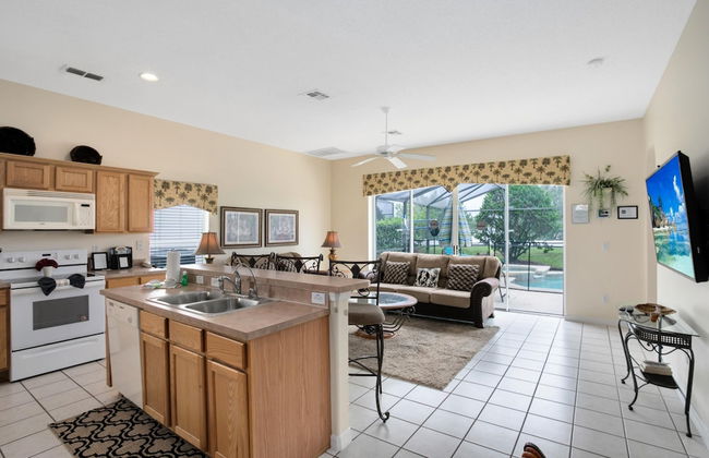 Tropical and Peaceful This 5 bed With Pool Spa - Foto 10