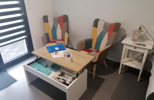 Studio BLEU, Neuf, classé 3 étoiles, Clim, Wifi, Lave-linge, Lit King Size, au calme et à 800m des plages de Valras Plage - Foto 4