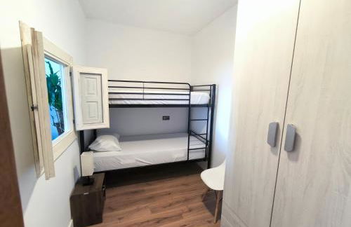 BrisaMar I en segunda línea de playa & priv parking - Photo 18