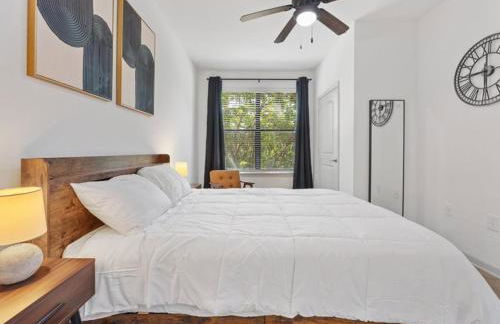 Luxury & Vibrant stay in Frisco with pool & gym - Foto 4